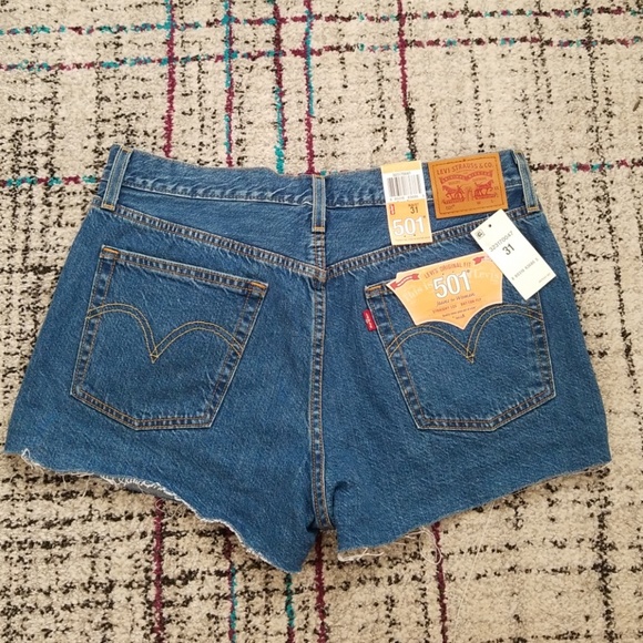 Brand new with tags Levi's 501 shorts - Picture 2 of 4
